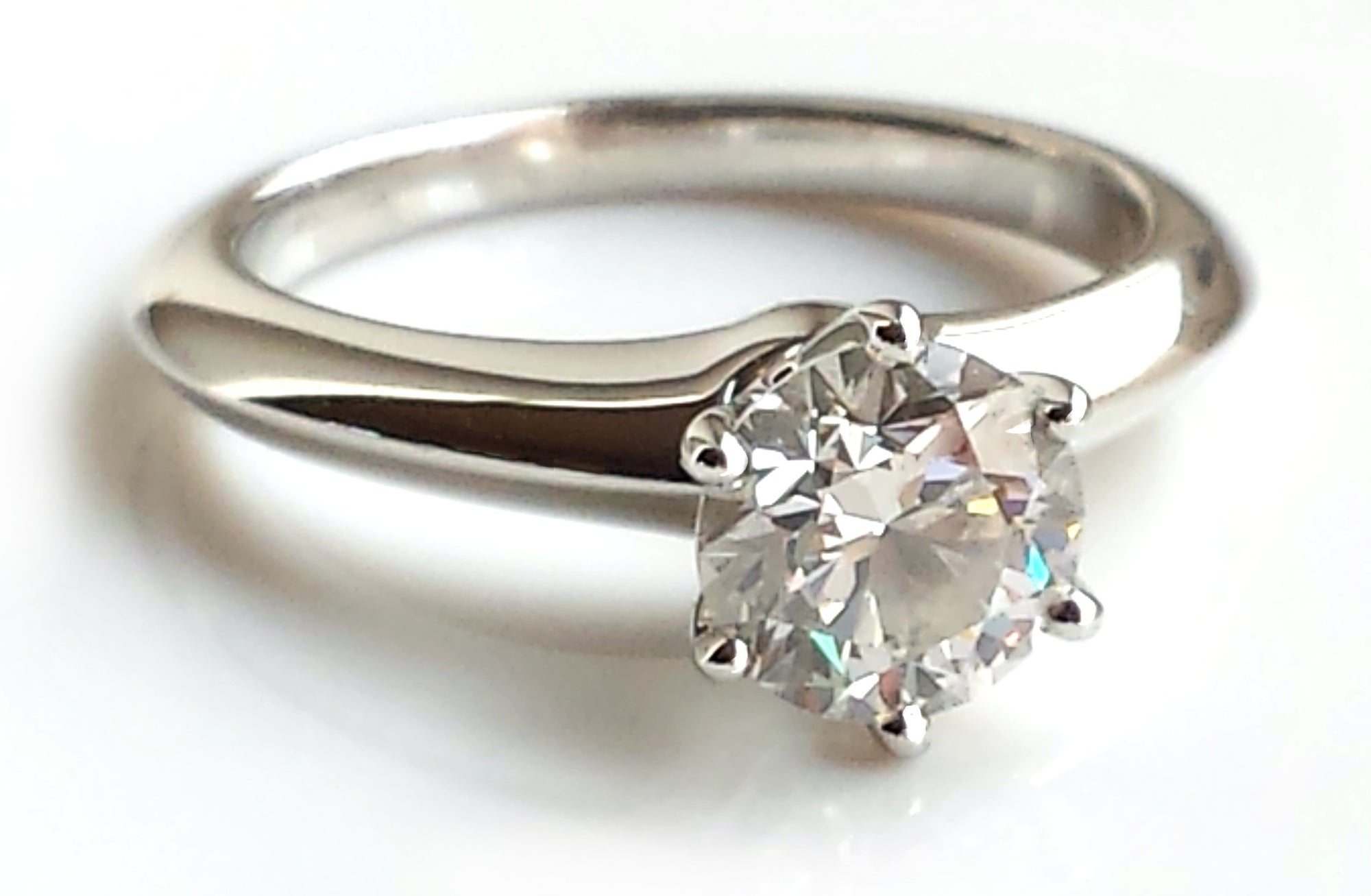 1.96 carat 18K White Gold - Saarah Engagement Ring - Engagement Rings at  Best Prices in India | SarvadaJewels.com